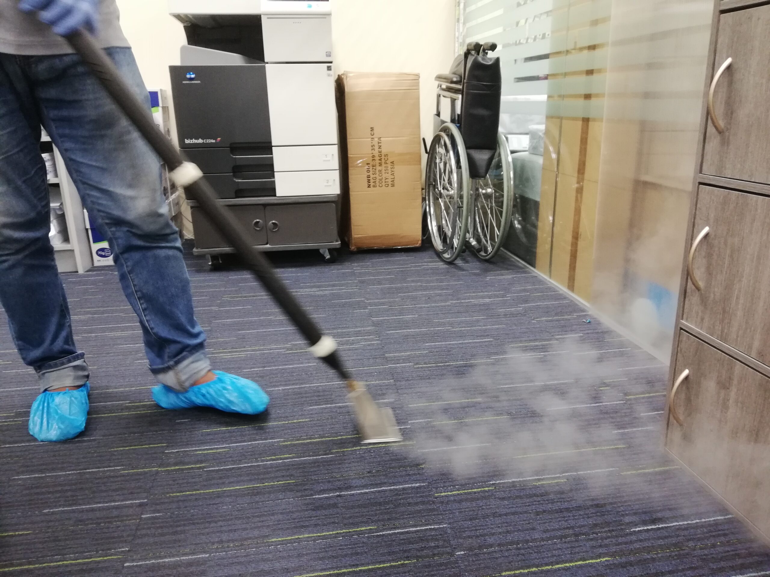 steam cleaning on office carpet